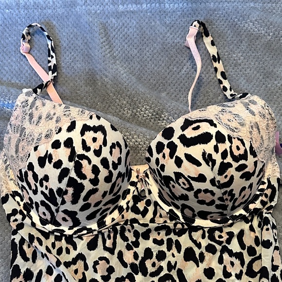 Victoria's Secret Pink Leopard Chemise with Shimmering Pink  Lace - Picture 7 of 11